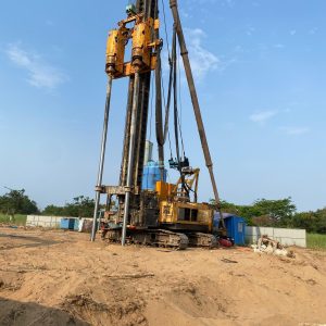 Khoan cọc thi măng đất d800 dự án cao tốc